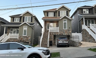 32 Scribner Ave, Staten  Island, NY 10301