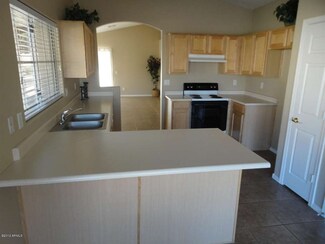 3327 E Woodside Way, Gilbert, AZ 85297