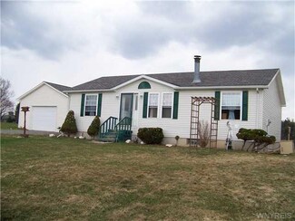 23 Brookside Dr, North Java, NY 14113