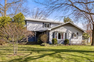 5409 Meadow View St, Sterling Heights, MI 48310