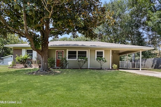 148 Lafayette Cir, Ocean Springs, MS 39564