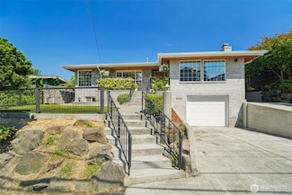 8732 24th Ave NW, Seattle, WA 98117