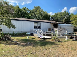 101 W Main St, Ellinger, TX 78938