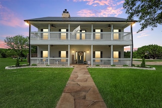 738 Old Ranch Rd, China Spring, TX 76633