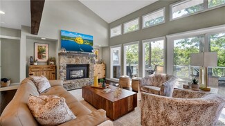 741 Sweetwater Dr, Lake Ozark, MO 65049