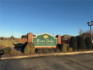 509 Pere Marquette Ct, Laplace, LA 70068