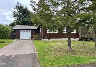 1041 SE Ball Blvd, Waldport, OR 97394