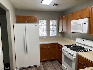 9117 Careful Canvas Ave, Las Vegas, NV 89149