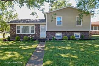 1001 Winthrop Ct, Zion, IL 60099