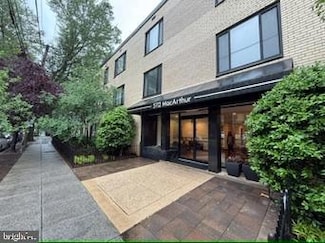 5112 Macarthur Blvd NW Unit 101, Washington, DC 20016