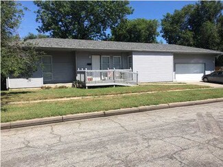 1302 N Ohio Ave, Wichita, KS 67214