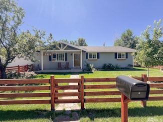 1572 County Rd, Minden, NV 89423
