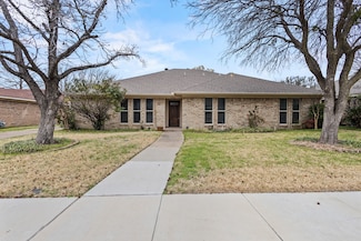 2105 Tampico Dr, Carrollton, TX 75006