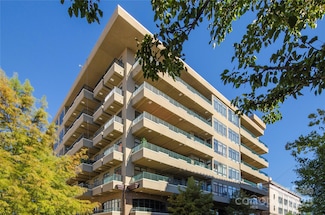 21 Battery Park Ave Unit 406, Asheville, NC 28801