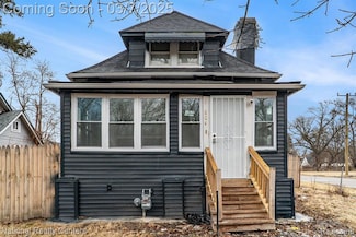 16804 Dolphin St, Detroit, MI 48219