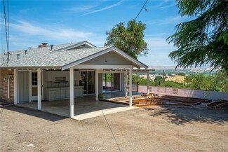3725 Plymouth Hill Ln, Paso Robles, CA 93446