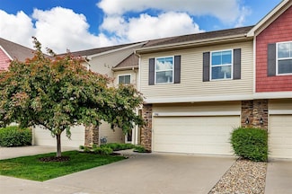 196 79th St, West Des Moines, IA 50266