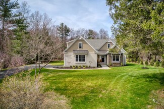 21 Academy Ave, Atkinson, NH 03811