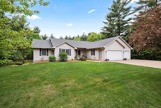 4520 Black Forest Dr, Wisconsin Rapids, WI 54494