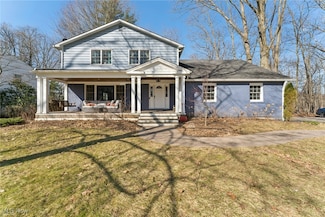 264 Monticello Dr, Chagrin Falls, OH 44022