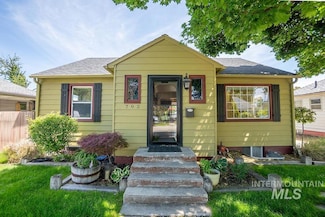 702 Opal St, Boise, ID 83705