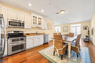 89 Lewis Bay Rd Unit 303, Hyannis, MA 02601