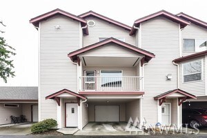 8823 Holly Dr Unit 522, Everett, WA 98208