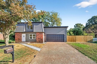 208 Coral Dr, Collinsville, IL 62234