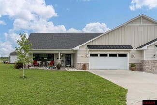 101 101 Butterfly Ct, Blue Earth, MN 56013