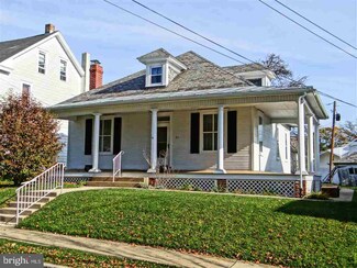 57 N 10th St, Lemoyne, PA 17043