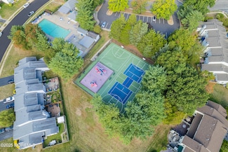 11 Seabreeze Square, Freehold, NJ 07728
