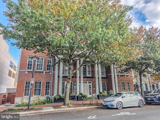 1023 N Royal St Unit 302, Alexandria, VA 22314