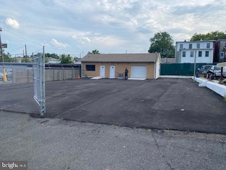 239 Bernard St, Trenton, NJ 08618