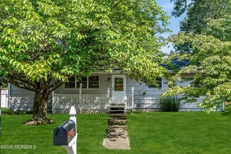 21 Park Ave, Bayville, NJ 08721