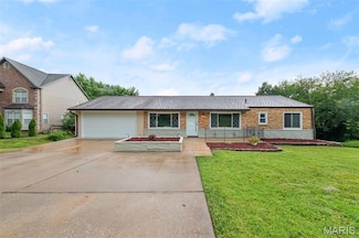 11432 Old Saint Charles Rd, Bridgeton, MO 63044