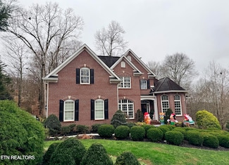 10 Hawthorn Place, Norris, TN 37828