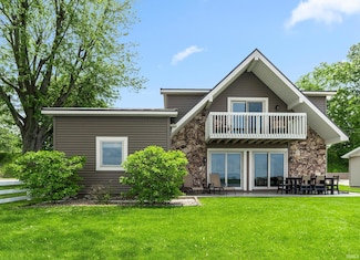435 E 680 S, Wolcottville, IN 46795