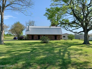 3403 W Gloria Switch Rd, Church Point, LA 70525