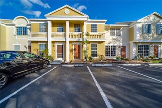 2869 S Edgehill Ln, Hollywood, FL 33026