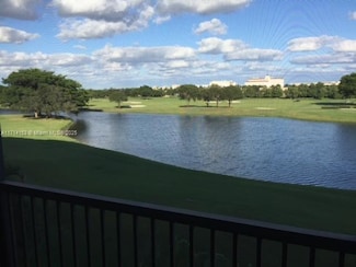 3300 W Rolling Hills Cir Unit 406, Davie, FL 33328