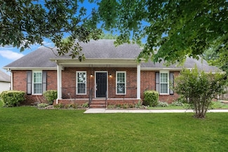 2319 Centertree Dr, Murfreesboro, TN 37128