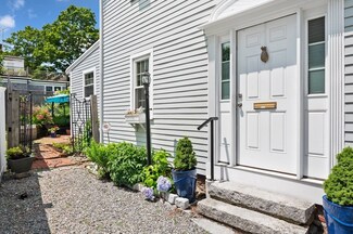191 Merrimac St, Newburyport, MA 01950