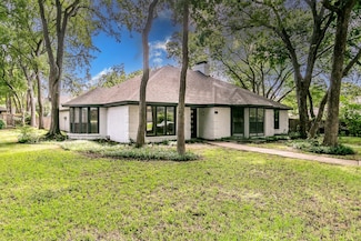 1103 Teakwood Dr, Duncanville, TX 75137
