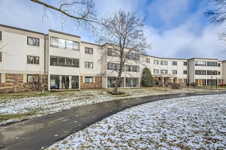 4465 Trenton Ln N Unit 102, Plymouth, MN 55442