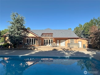 3135 Road B.3 NE, Moses Lake, WA 98837