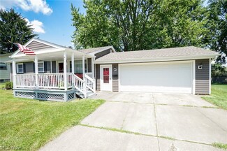 611 Geneva Ave, Struthers, OH 44471