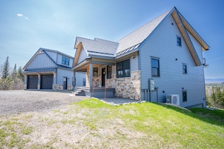 40 Spring St, Rangeley, ME 04970