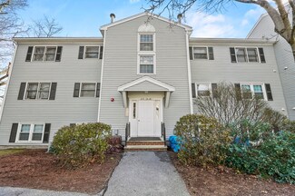 373 Aiken Ave Unit 14, Lowell, MA 01850