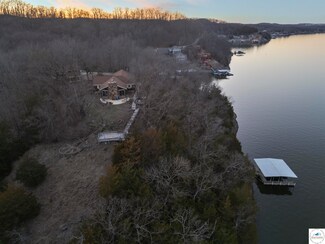 64 Fox Point Dr, Roach, MO 65787