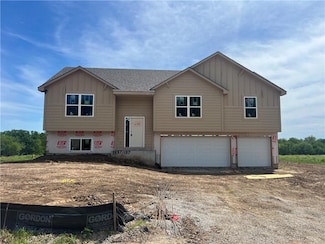 1345 N Holland Ct, Independence, MO 64056